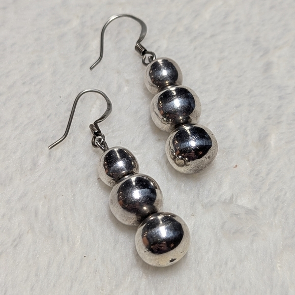 Vintage Sterling Silver Trio Ball Drop Earrings - Picture 4 of 7
